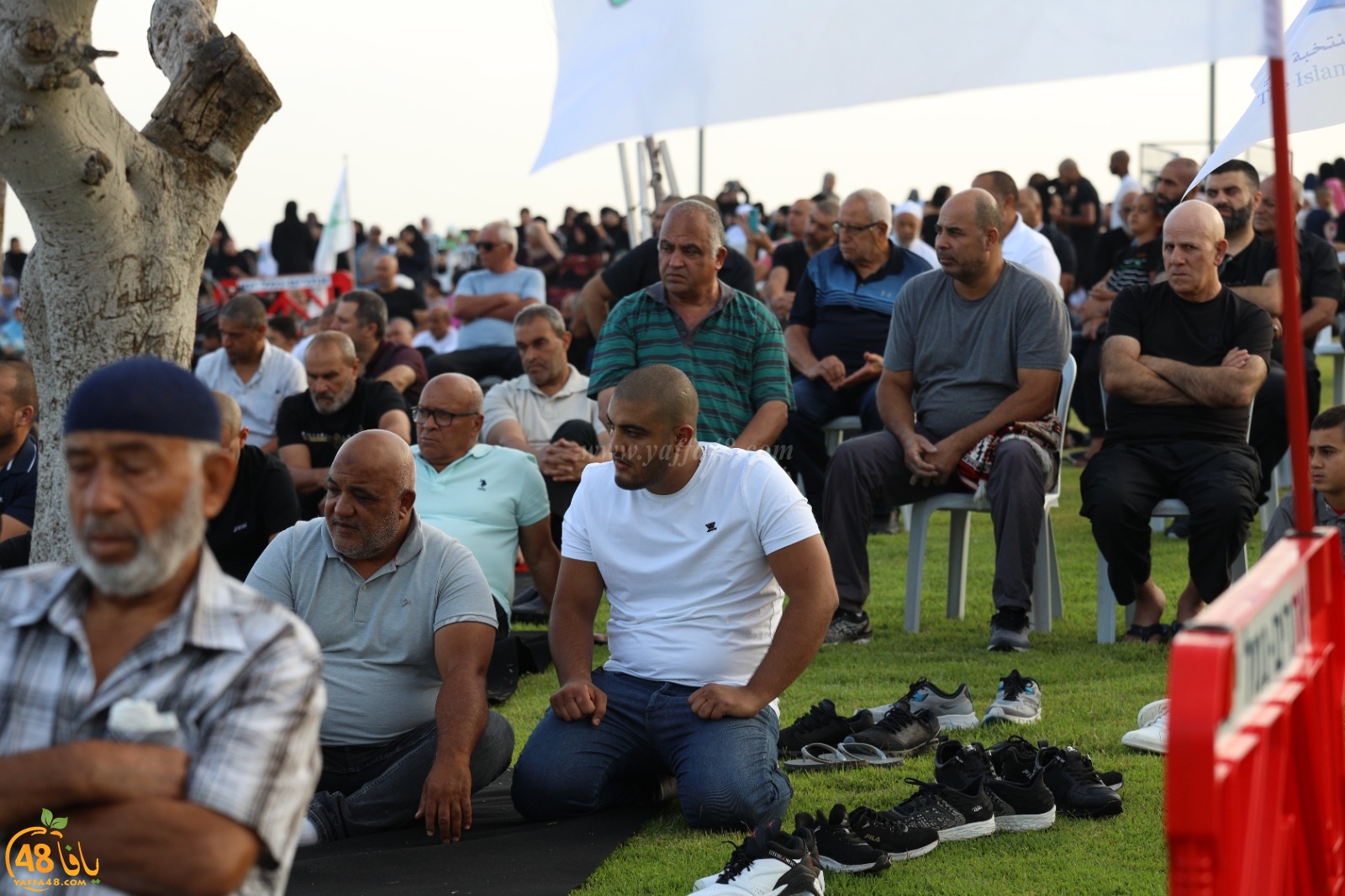 أهالي يافا يؤدون صلاة عيد الأضحى المبارك في متنزه العجمي